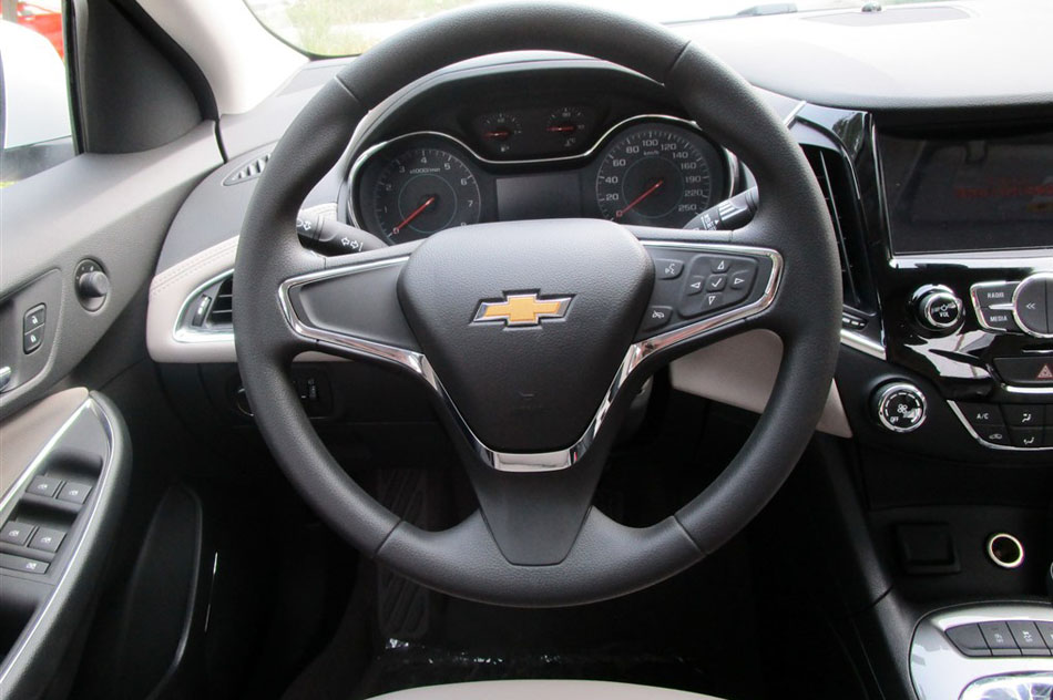 2015款 1.5L 自动精英版 内饰