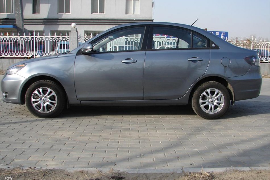 长安悦翔到店图