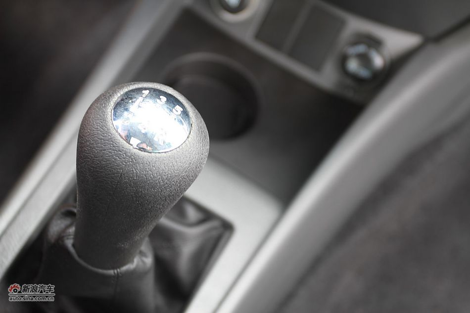 悦翔3G版内饰及细节