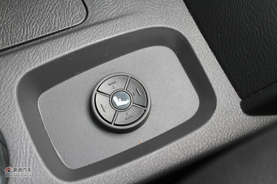 悦翔3G版内饰及细节