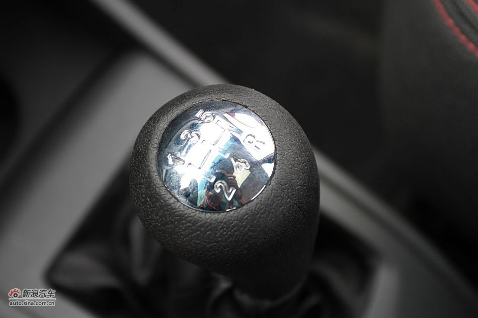 悦翔3G版内饰及细节