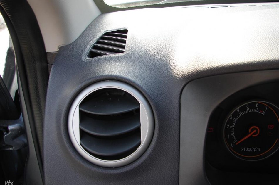 长安悦翔到店图