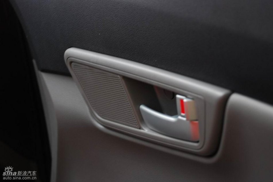 长安悦翔内饰