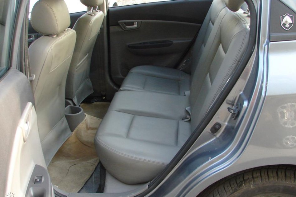 长安悦翔到店图