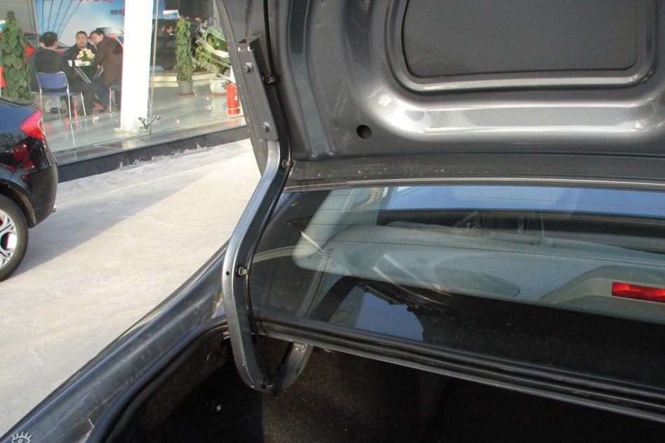 长安悦翔到店图