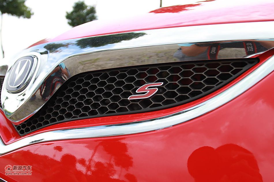 悦翔3G版外观细节