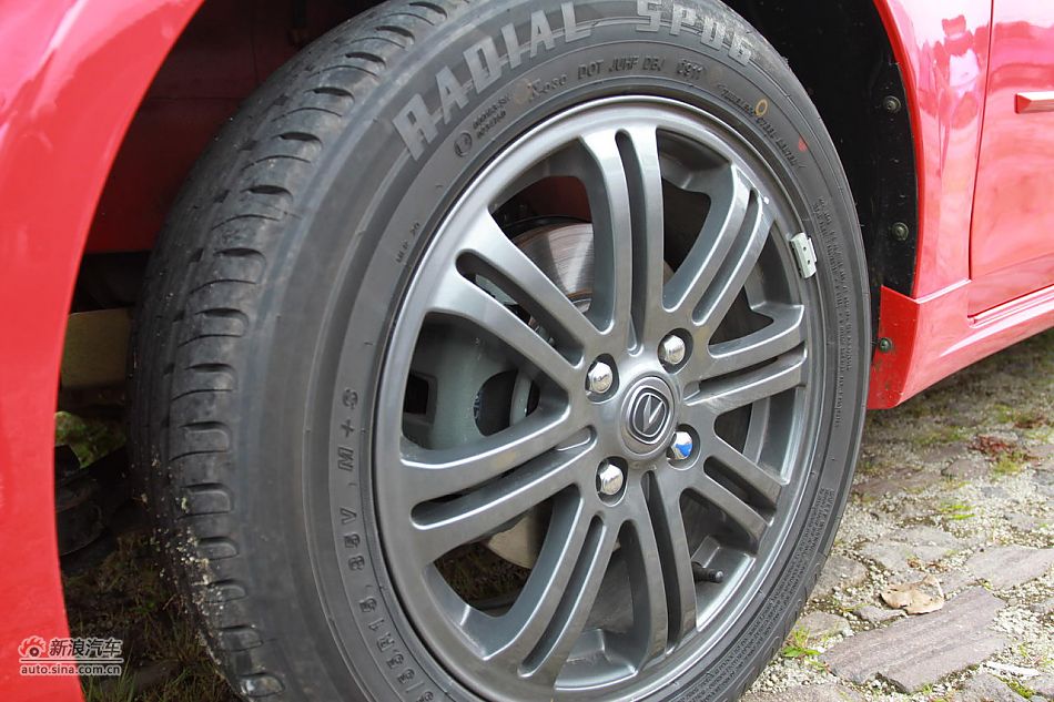 悦翔3G版外观细节