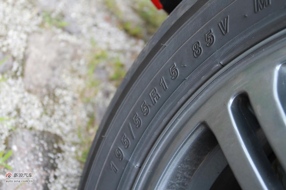 悦翔3G版外观细节