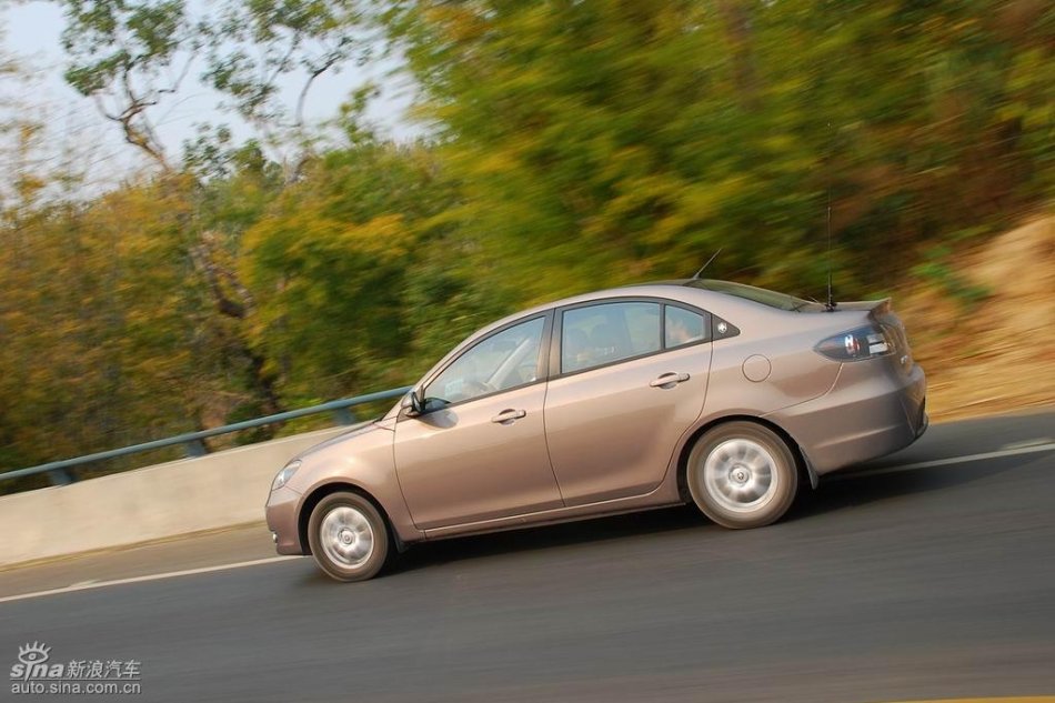 长安悦翔行驶动态