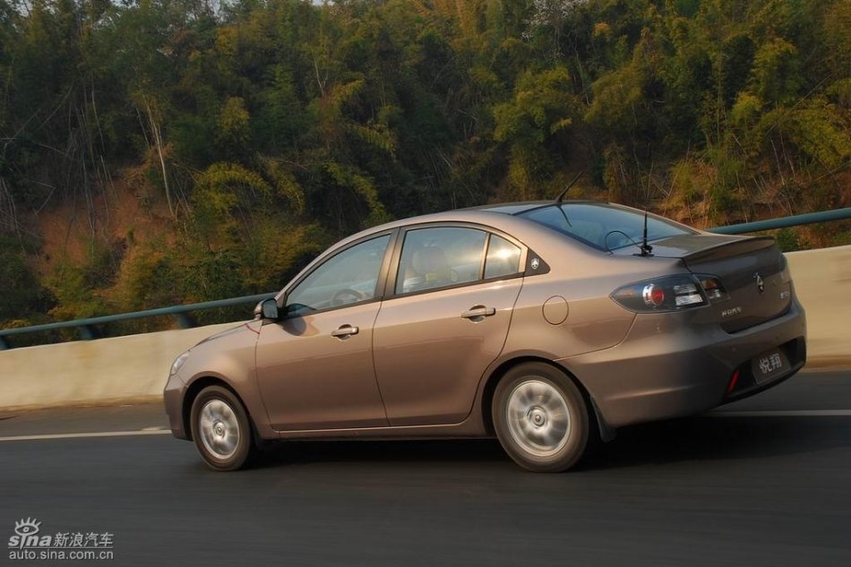 长安悦翔行驶动态