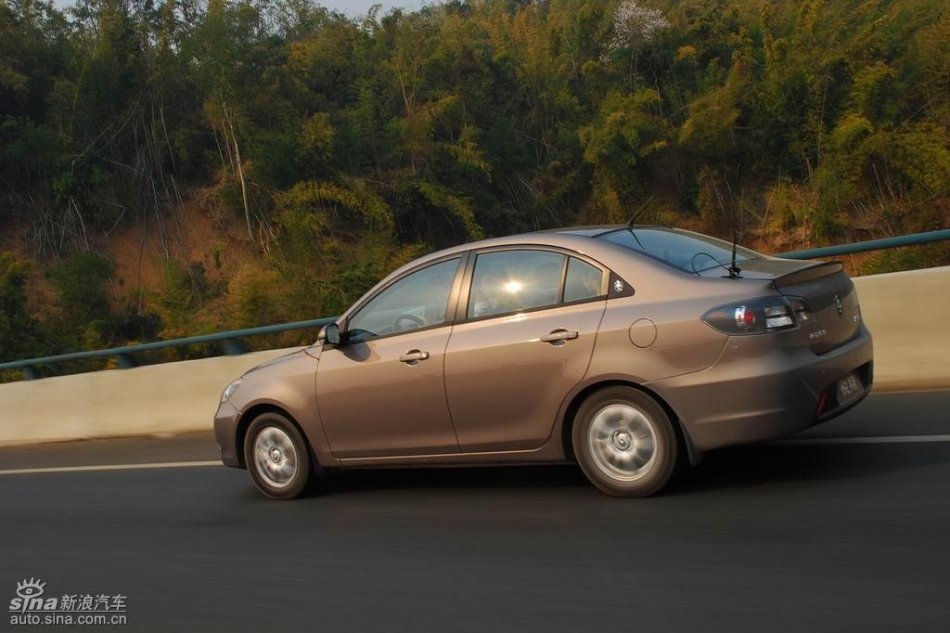 长安悦翔行驶动态