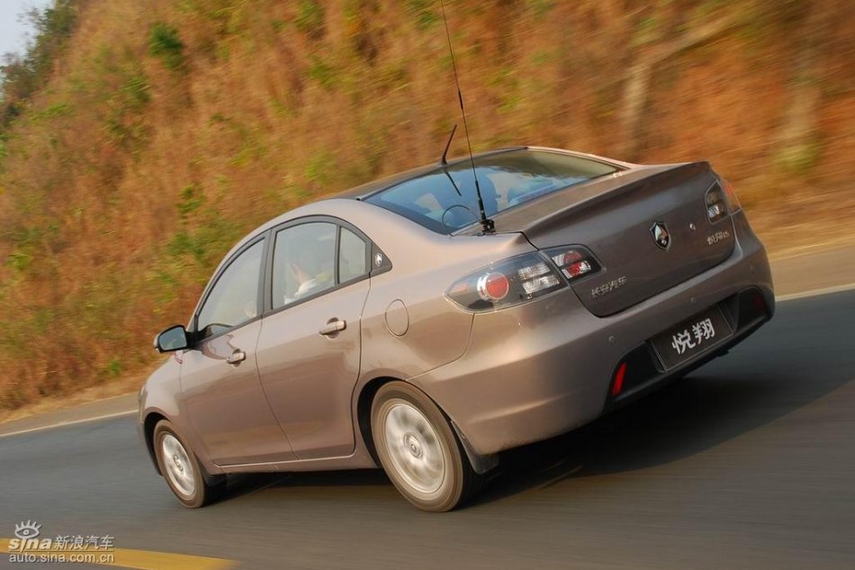 长安悦翔行驶动态