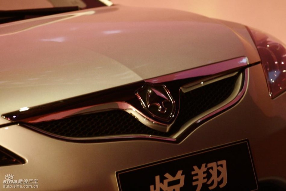 长安悦翔上市发布会现场亮相