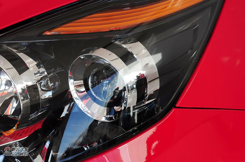 2012款悦翔三厢实拍