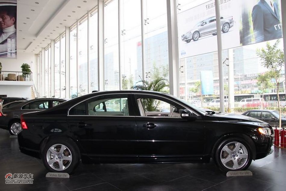 沃尔沃S80L 2.5T 智尊版