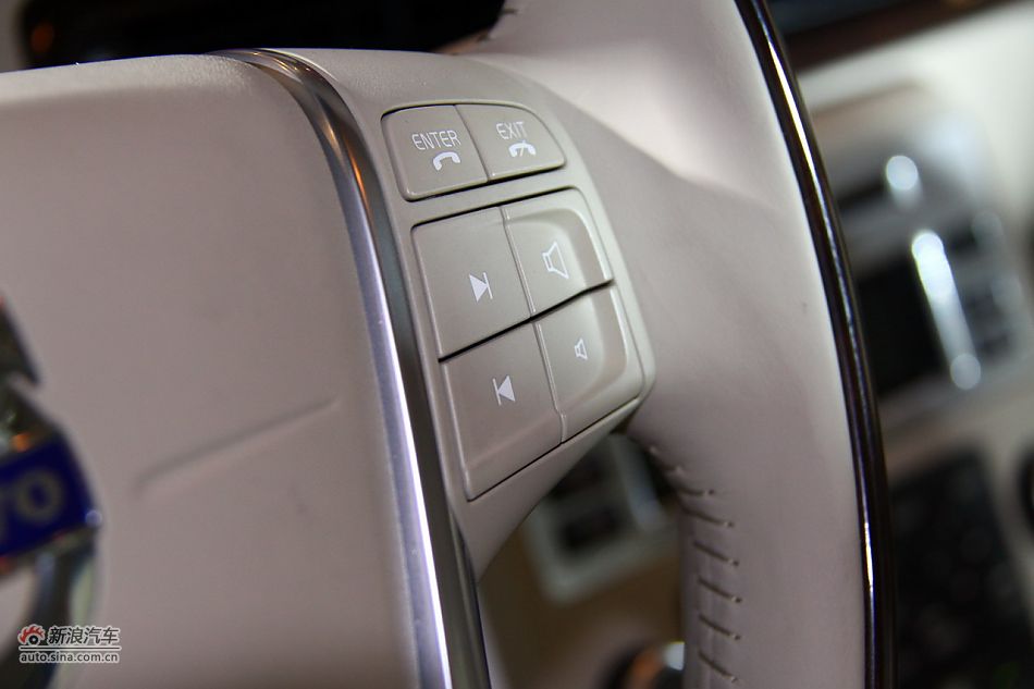2011款S80L T4内饰细节