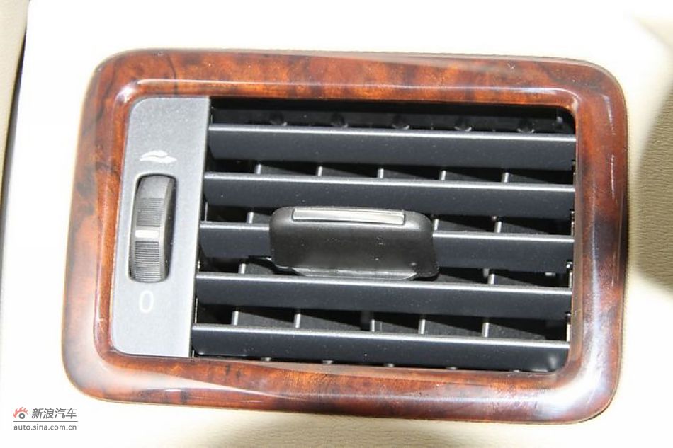 沃尔沃S80L 2.5T 智尊版