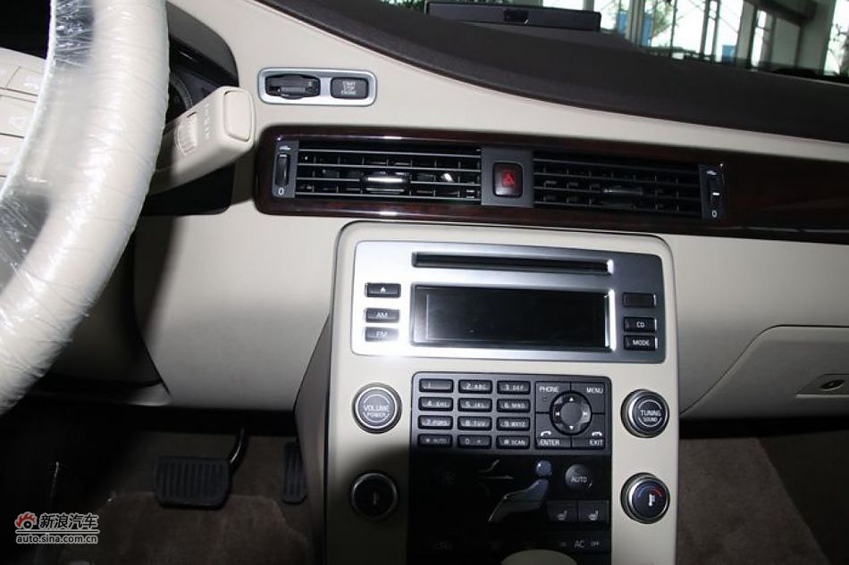 沃尔沃S80L 2.5T 智尊版