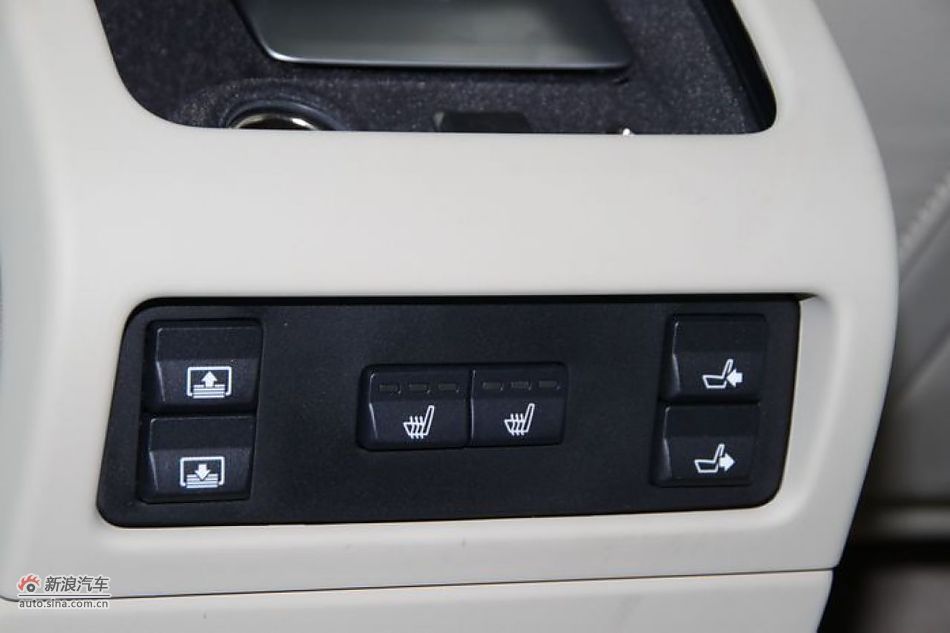 沃尔沃S80L 2.5T 智尊版