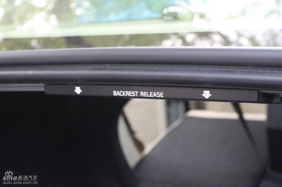 全新沃尔沃S80L内饰实拍图