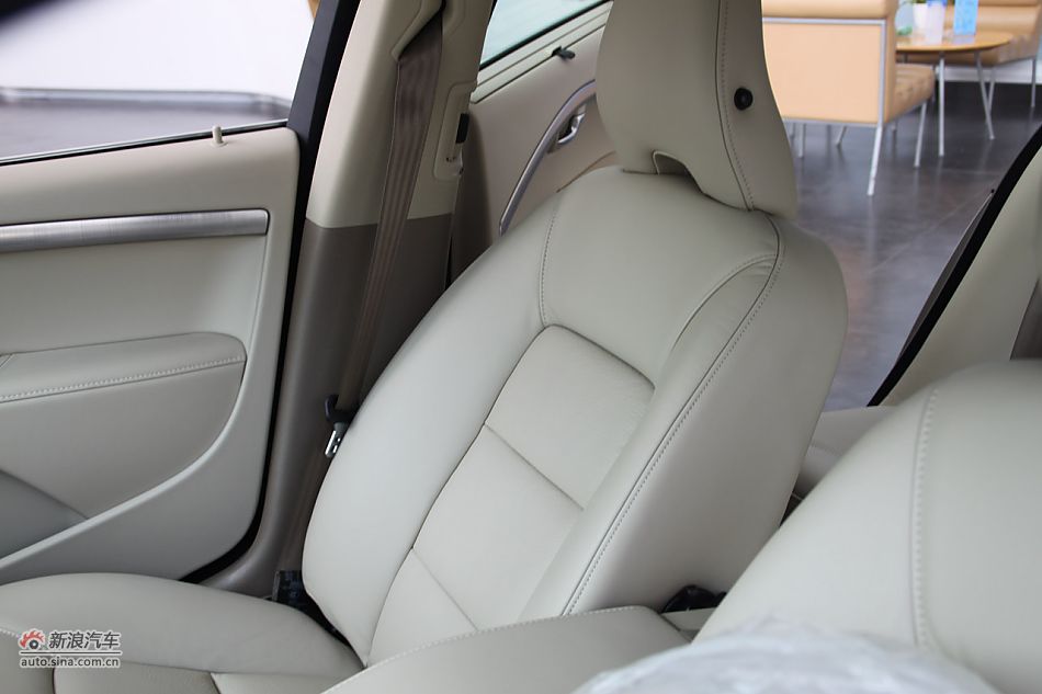 沃尔沃S80L 2.5T 智尊版