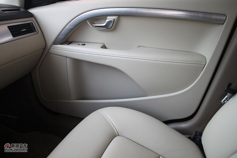 沃尔沃S80L 2.5T 智尊版