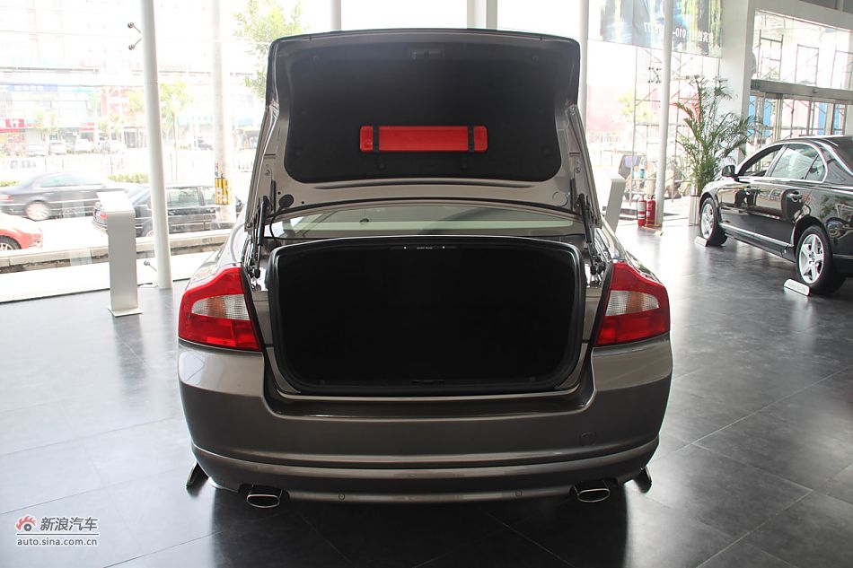 沃尔沃S80L 2.5T 智尊版