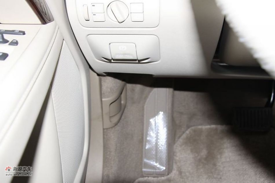 沃尔沃S80L 2.5T 智尊版