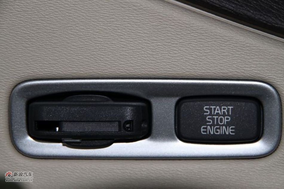 沃尔沃S80L 2.5T 智尊版