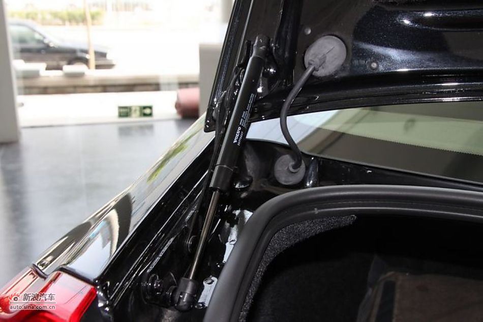 沃尔沃S80L 2.5T 智尊版