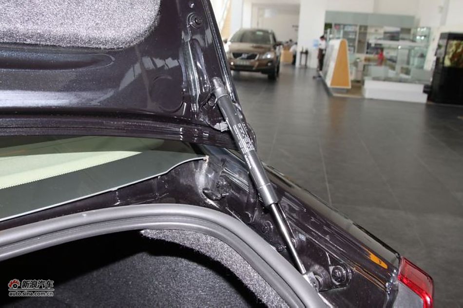 沃尔沃S80L 2.5T 智尊版