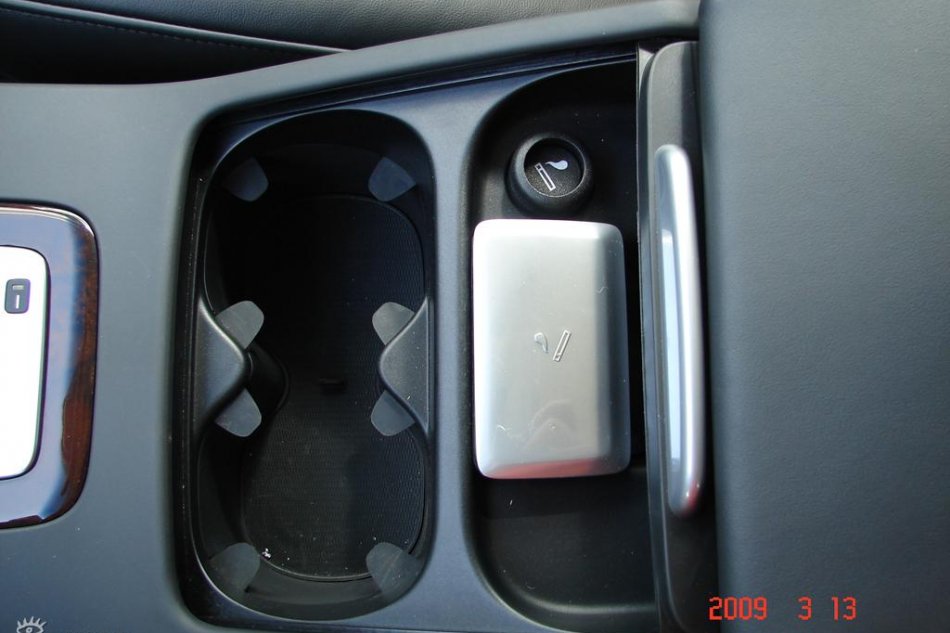 国产Volvo S80L到店图