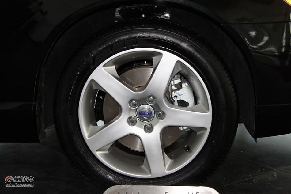 沃尔沃S80L 2.5T 智尊版