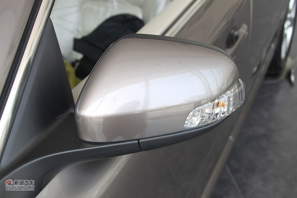 沃尔沃S80L 2.5T 智尊版