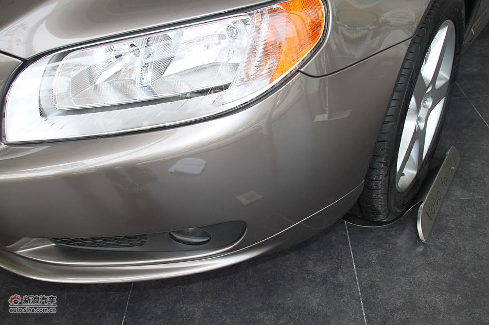 沃尔沃S80L 2.5T 智尊版