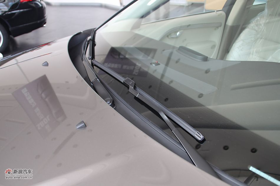 沃尔沃S80L 2.5T 智尊版