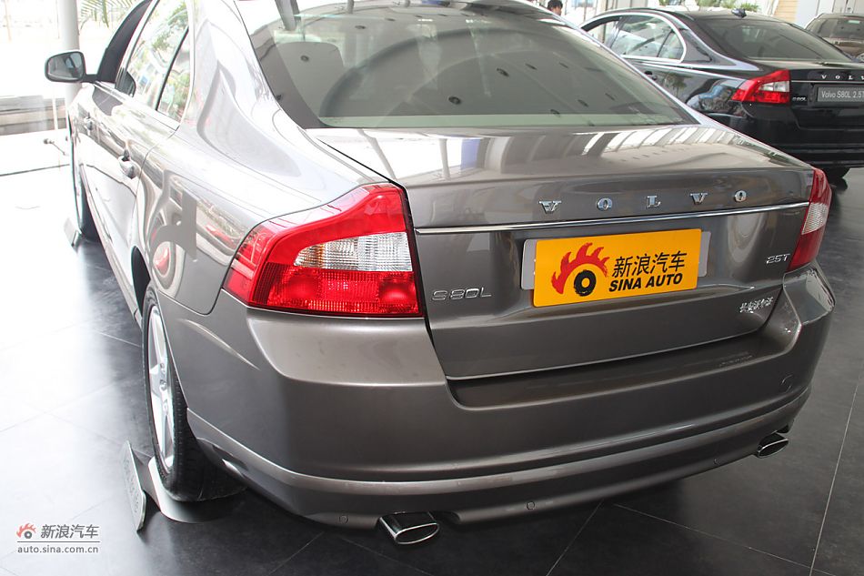 沃尔沃S80L 2.5T 智尊版