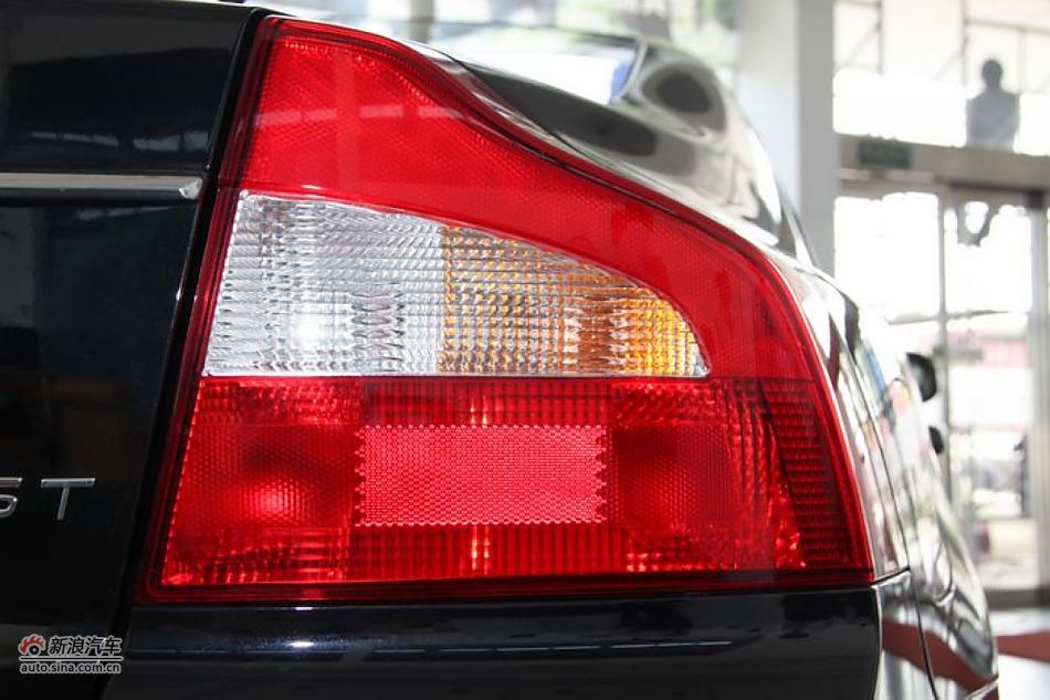 沃尔沃S80L 2.5T 智尊版