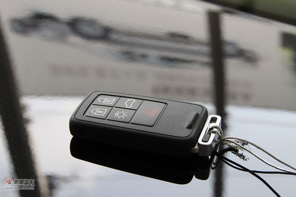 沃尔沃S80L 2.5T 智尊版