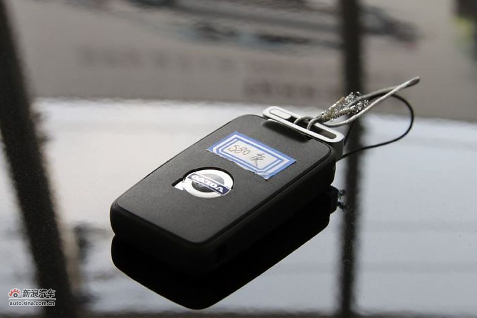 沃尔沃S80L 2.5T 智尊版