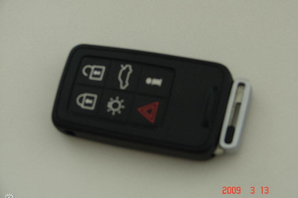 国产Volvo S80L到店图