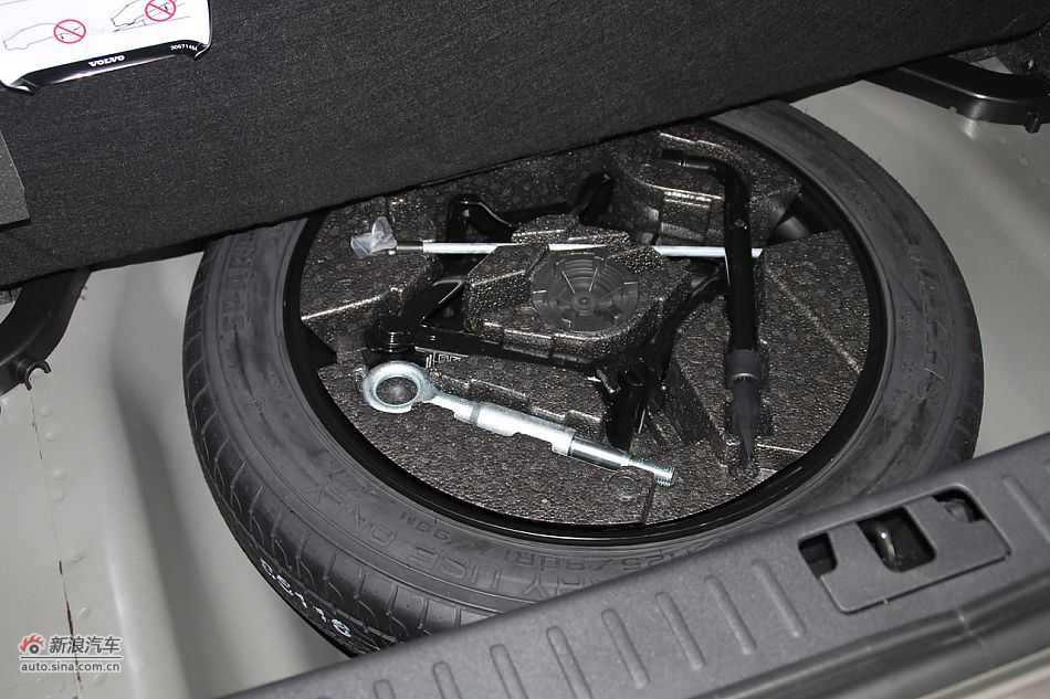 沃尔沃S80L 2.5T 智尊版