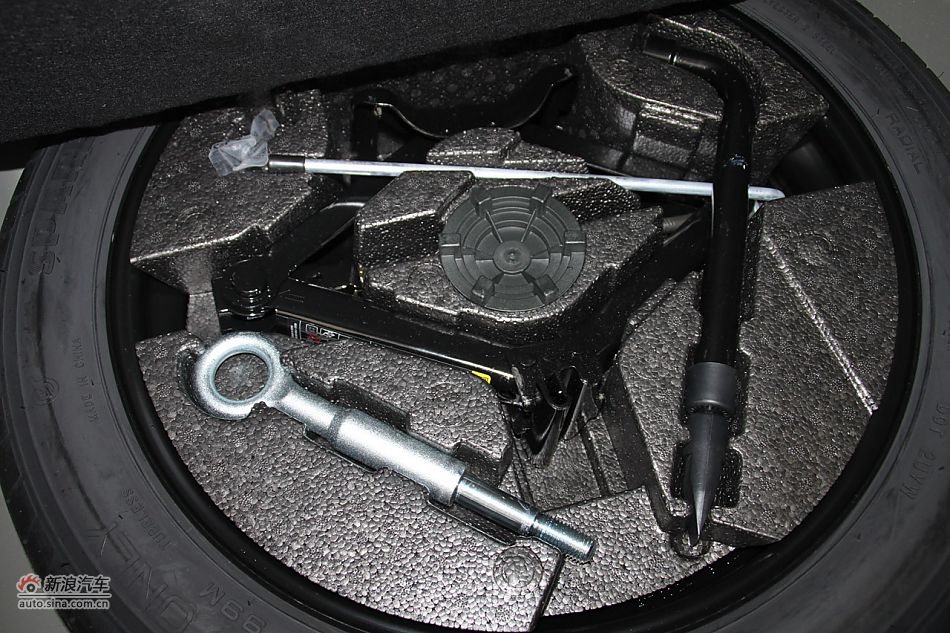 沃尔沃S80L 2.5T 智尊版