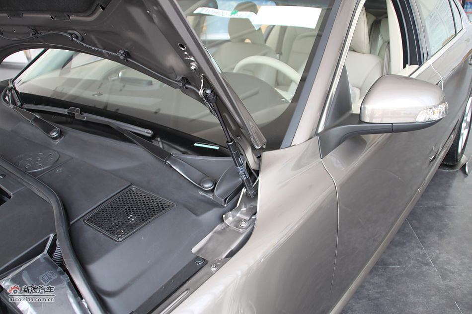 沃尔沃S80L 2.5T 智尊版