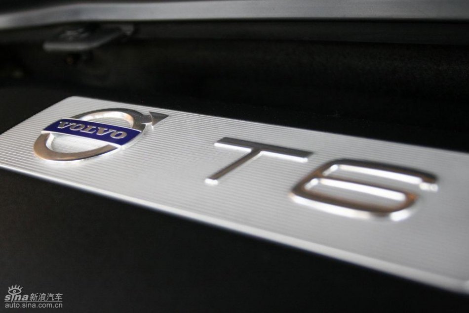 沃尔沃S80L 3.0T引擎及车钥匙