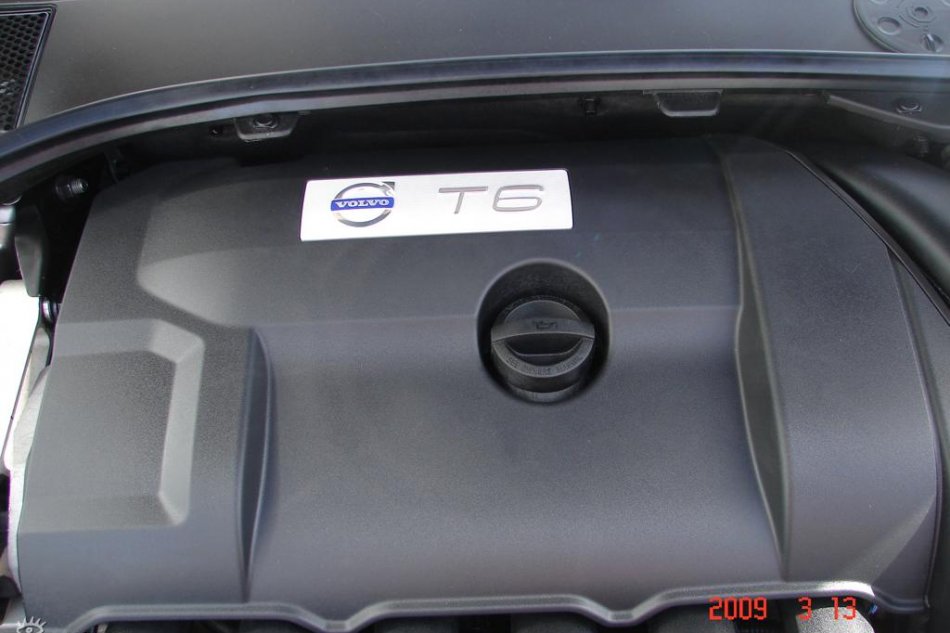 国产Volvo S80L到店图