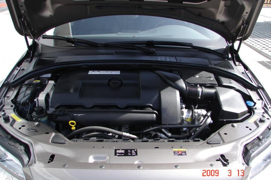 国产Volvo S80L到店图