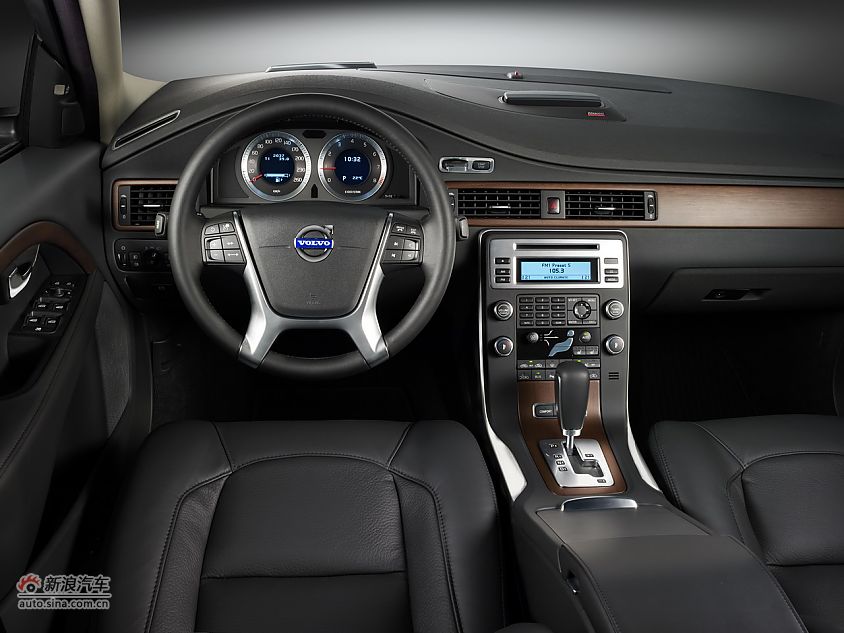 2011款S80L内饰