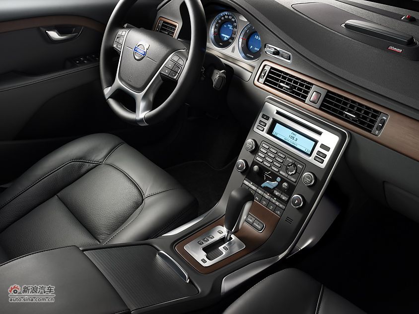 2011款S80L内饰