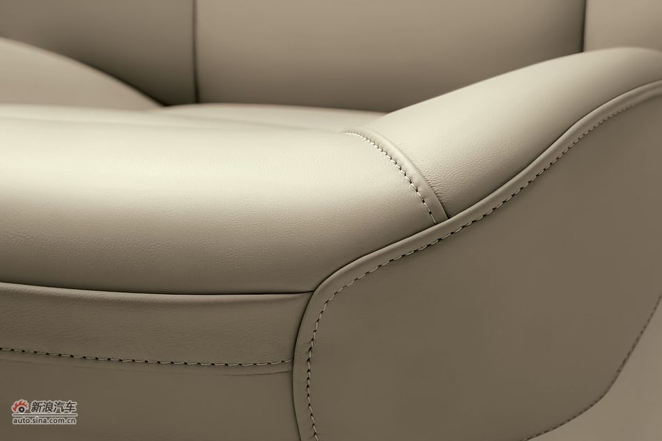 2011款S80L内饰